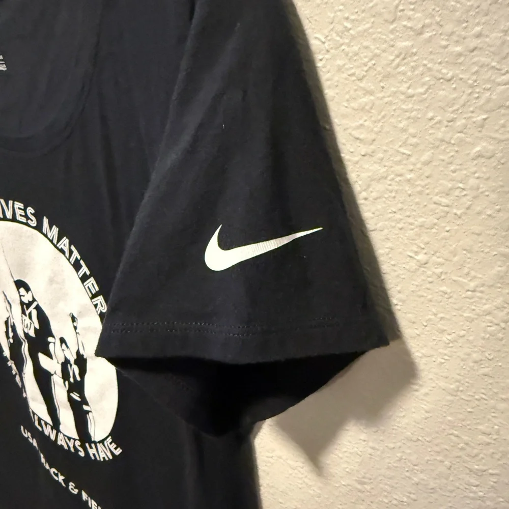 Nike OLYMPIC Track & Field BLM T Shirt‎ BLACK TRACK-TOWN